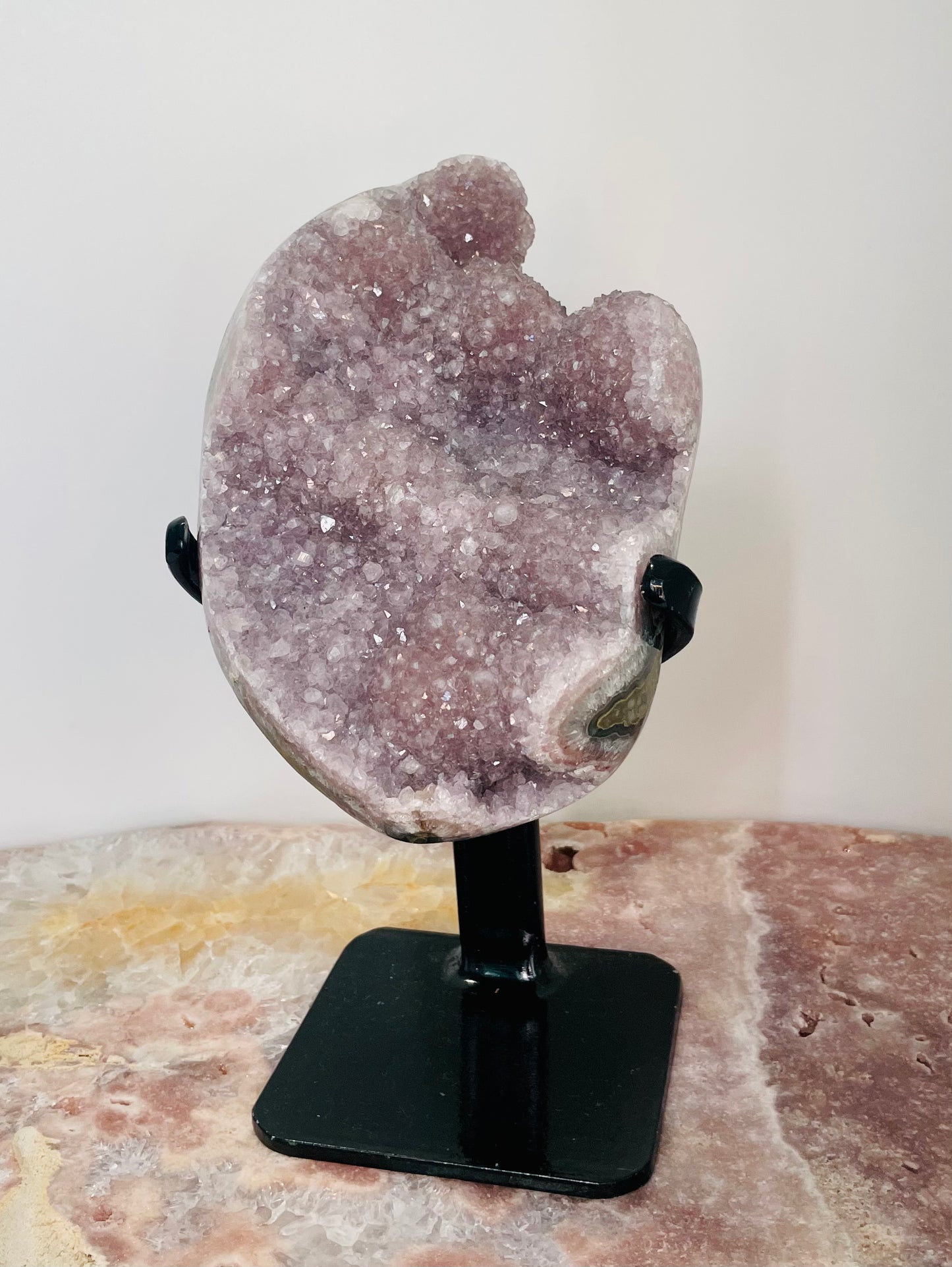 COLLECTOR'S LAVENDER AMETHYST STAND